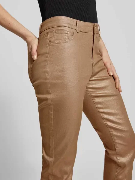Spodnie materiałowe o kroju slim fit z 5 Christian Berg Woman złote