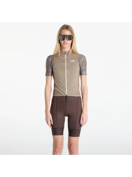 Елек Pas Normal Studios бежово