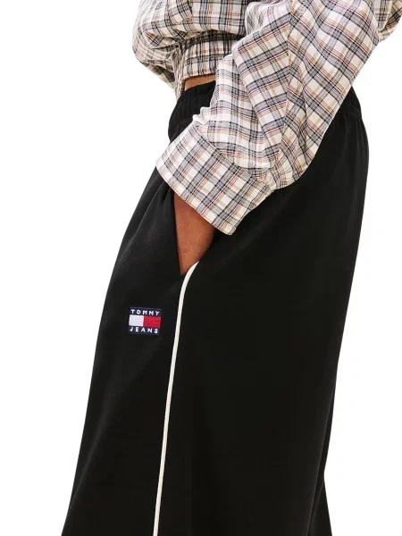 Trenirka Tommy Jeans črna