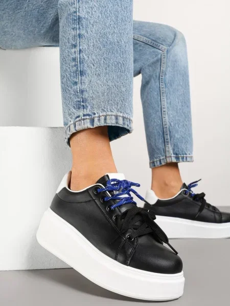 Sneakers Zdivoria negri