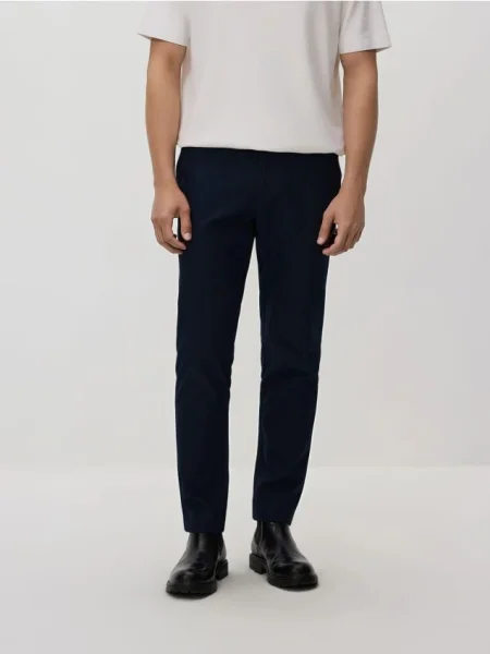 Reserved Pantaloni chino slim fit bleumarin