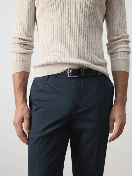 Spodnie chinosy Dublino slim fit Mężczyzna 38 MANGO MAN granatowy