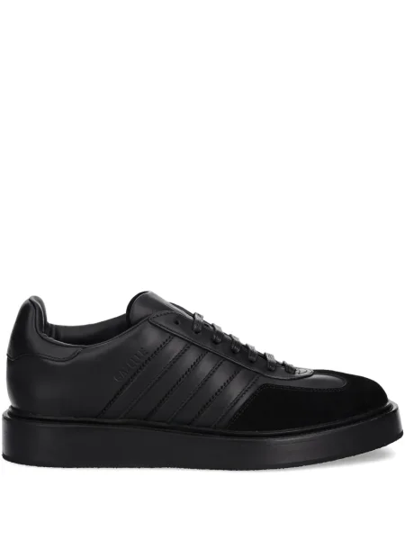 Маратонки Adidas Terrex с връзки на райета с дантела червено