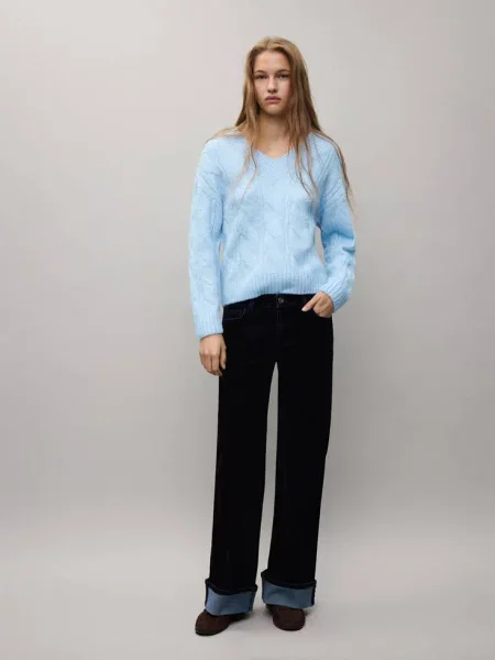 Sweter z dekoltem w serek i warkoczami Teen L MANGO TEEN błękitny