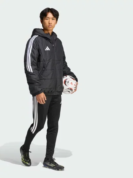 Демисезонная куртка Adidas черная