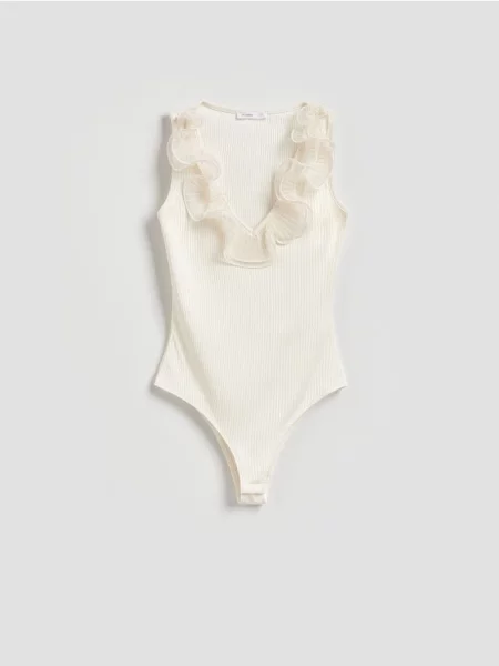 Reserved Боді з оригінальною оборкою бежевий