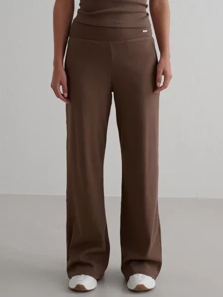 Aim'n Pantaloni sport Ease' maro