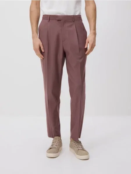 Reserved Pantaloni chino cu croi carrot mov
