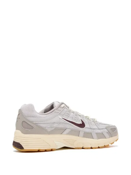 Pantaloni scurți Nike cu autograf cu decolteu rotund retro alb