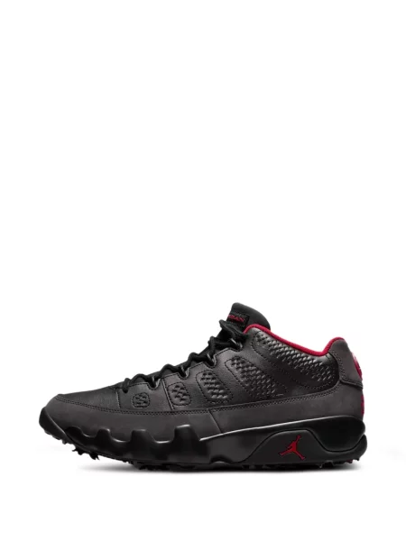 Sneakerși Jordan retro negru