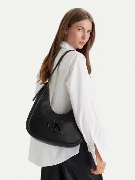 Calvin Klein Дамска чанта Bold Ck Crescent Bag черен