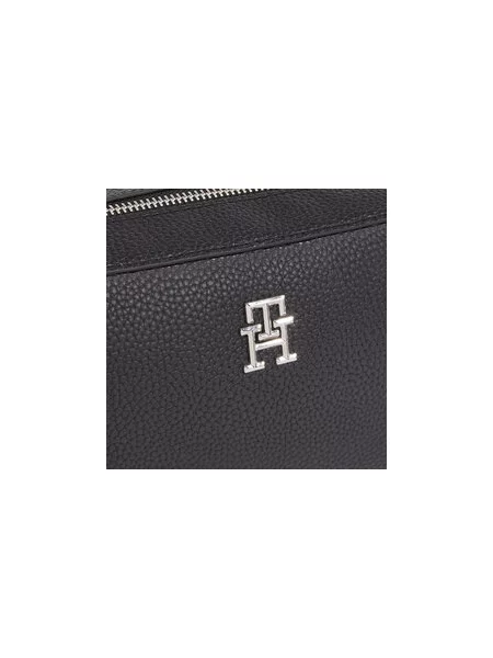 TOMMY HILFIGER Torba za čez ramo Emblem' črna