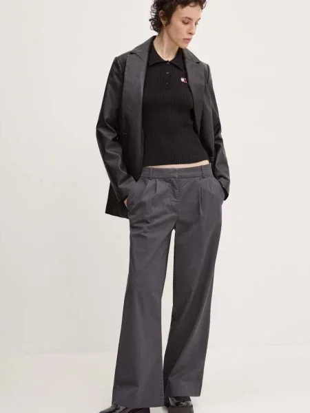 Hlače Abercrombie & Fitch siva
