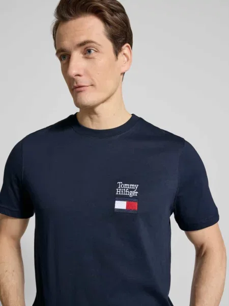 T-shirt z czystej bawełny w kroju regular fit model BRAND LOVE TEXT' Tommy Hilfiger