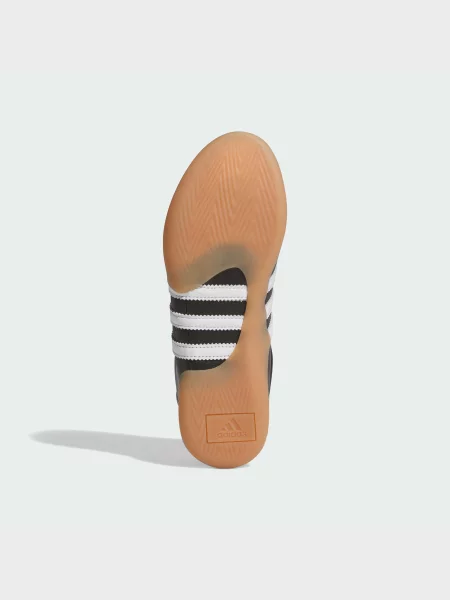 Кожаные кроссовки Adidas черные