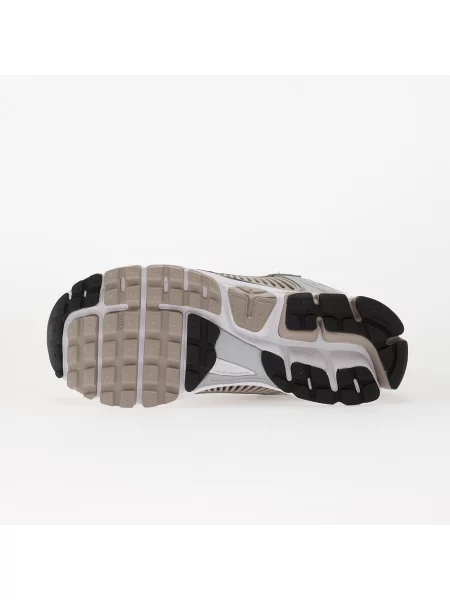 Nike Sneakersy Zoom Vomero 5 silber czarne