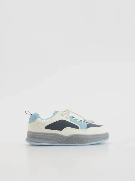 Кроссовки Reserved