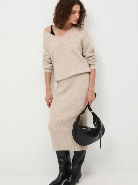 Пола Medicine бежово