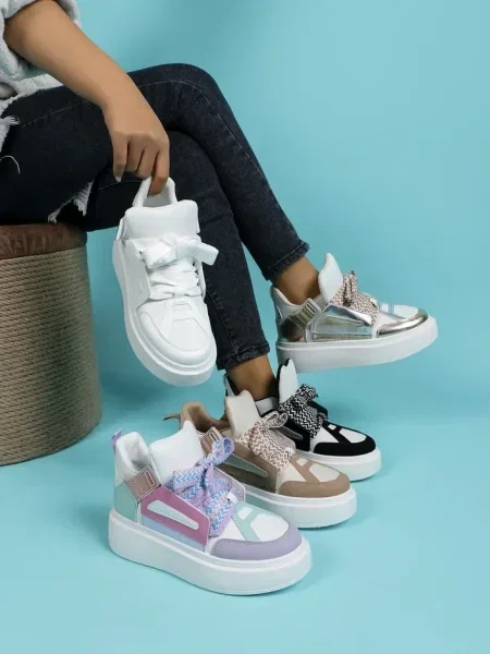 Sneakerși Resti alb