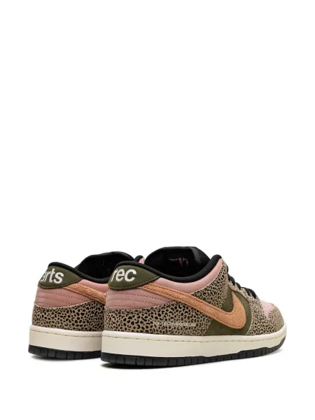 Sneakerși Nike Air Zoom cu imagine retro roz