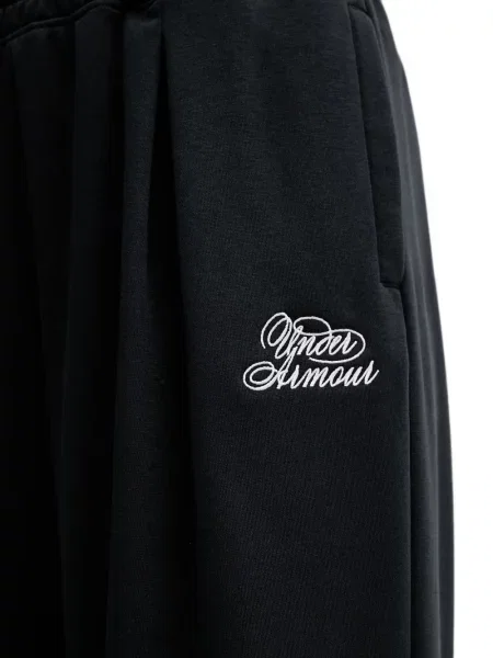 Trčanje hlače Under Armour s vezom crna