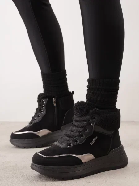Ghete de zăpadă izolate pe platformă în stilul sneakers Balinda negre