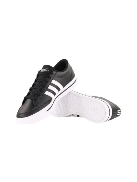 Félcipo Adidas fekete