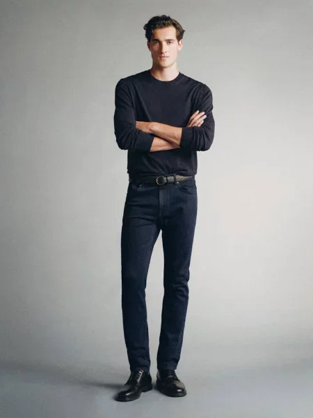 Jeansy slim fit z denimu Candiani intensywny Mężczyzna 40 MANGO MAN granatowy