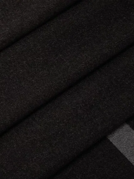 Fular Fendi cu franjuri negru