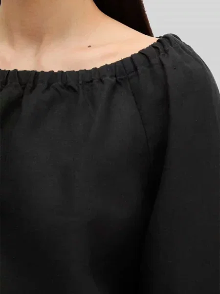 Bluzka o kroju regular fit z czystego lnu z dekoltem carmen Marc O'polo czarna
