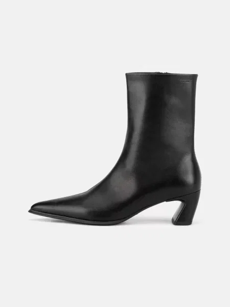 VAGABOND SHOEMAKERS Nízké kozačky ILONA' černá