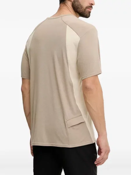 Tricou Peak Performance cu imagine