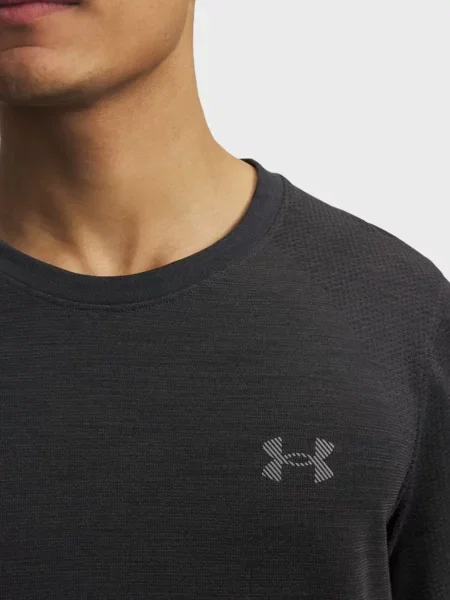 Шерстяная спортивная футболка Under Armour для бега черная