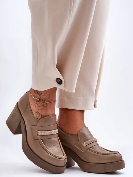 Pantofi cu toc Boto din piele cu toc jos maro