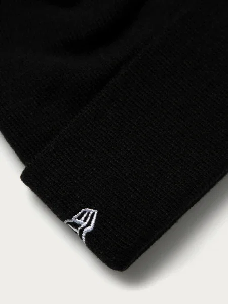 Căciulă New Era Essential Knit Black Universal negru