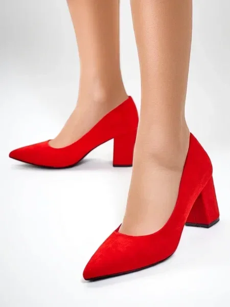 Salonarji Resti iz semiša rdeča