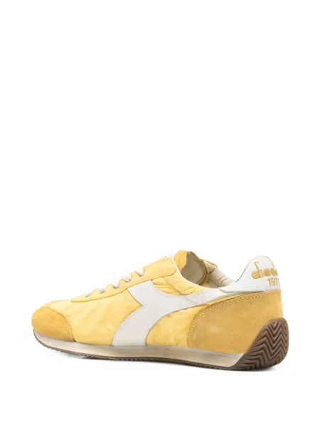 Sneakerși Diadora din piele de căprioară galben