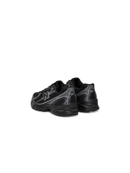 Sneakersy New Balance čierna