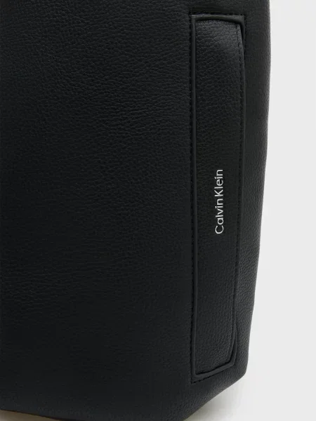 Сумка Calvin Klein черная
