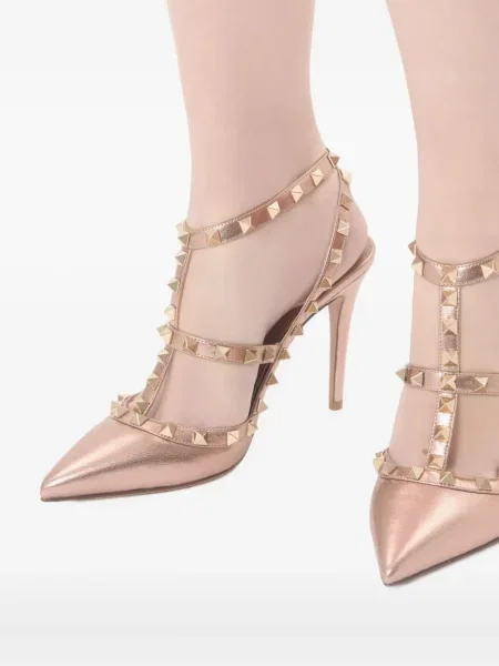 Pantofi cu toc Valentino Garavani din piele roz