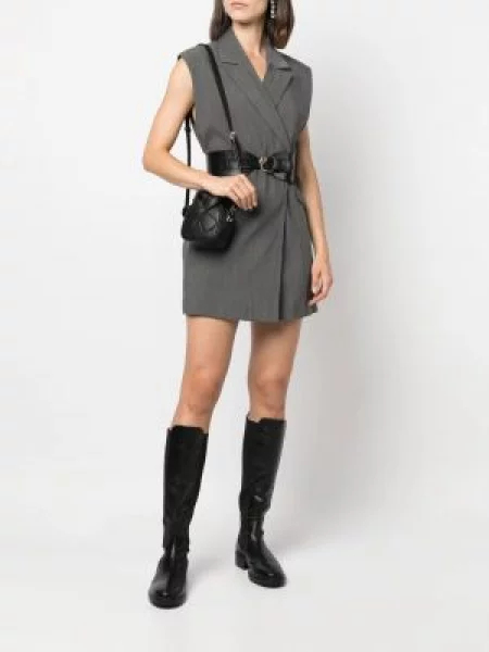 Kožená crossbody kabelka Courrèges černá