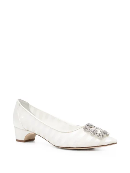 Pantofi cu toc Manolo Blahnik cu cataramă alb