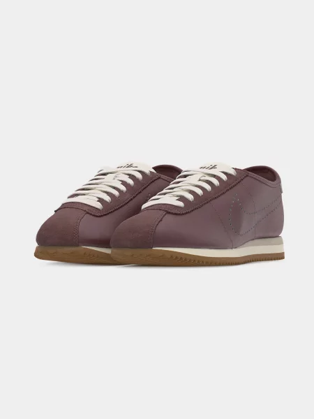 Nike Sportswear Nízke tenisky CORTEZ burgundská