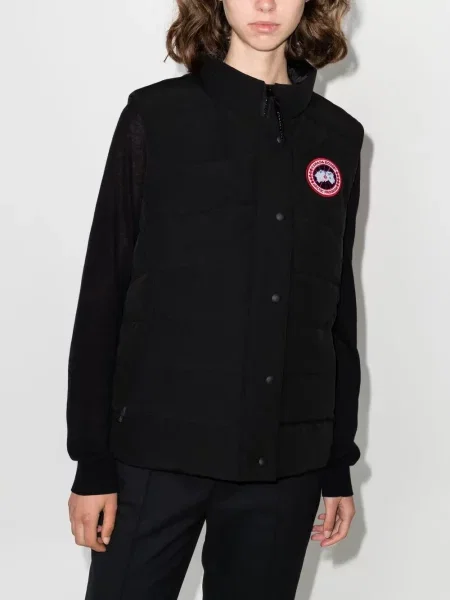 Liemenė Canada Goose izoliuoti juoda