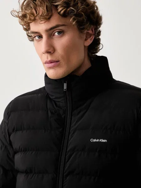 Calvin Klein Átmeneti kabát Classic fekete