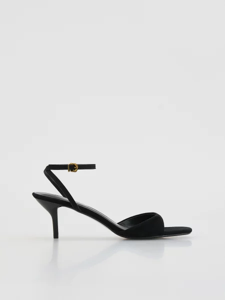 Босоножки Reserved черные