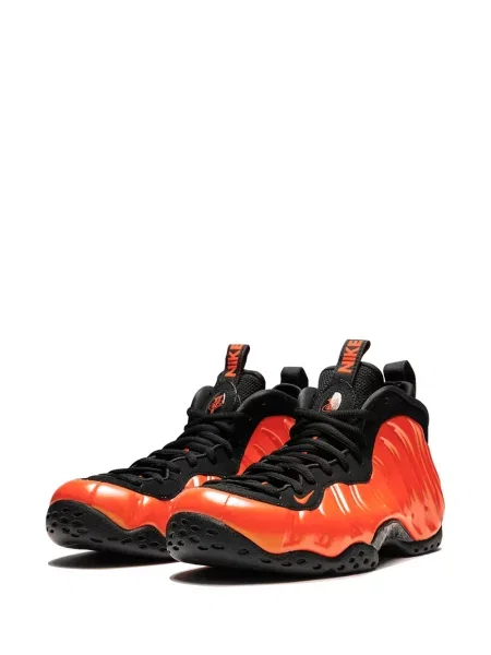 Sneakerși Nike portocaliu