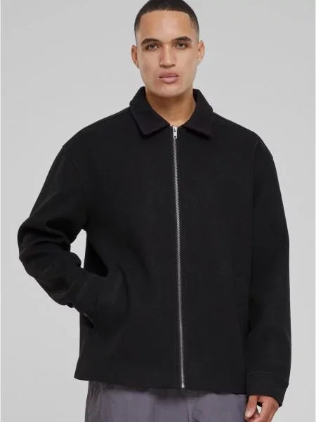Яке Urban Classics черно