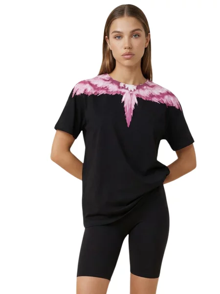 Тениска County Of Milan с надписи черно