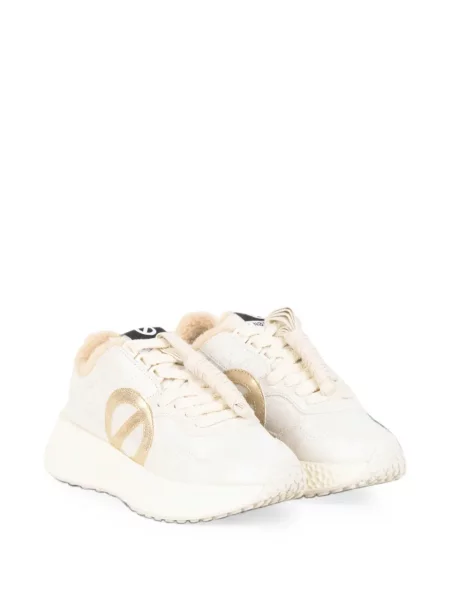 Szőrös sneaker No Name autogrammal fehér
